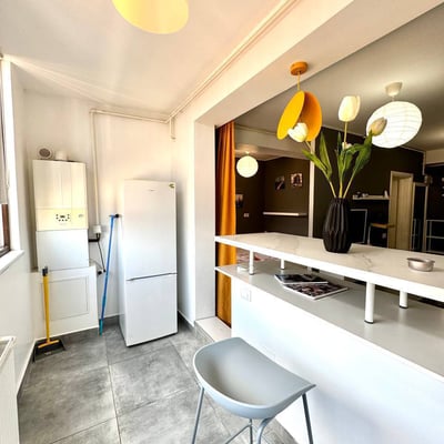Location d’un appartement design d’une pièce dans le quartier Chiajna, secteur 6, Bucarest, Roumanie